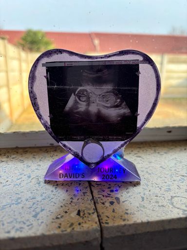 Small Heart on Stand